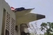 临沧印度一波音787客机坠毁机上242人、地面5名学生遇难！我驻印度使馆：机上无中国籍乘客